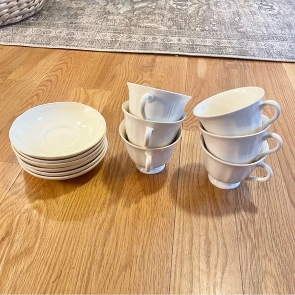 Wedgwood Queens Shape Cup & Saucer Set - Picture 1 of 5